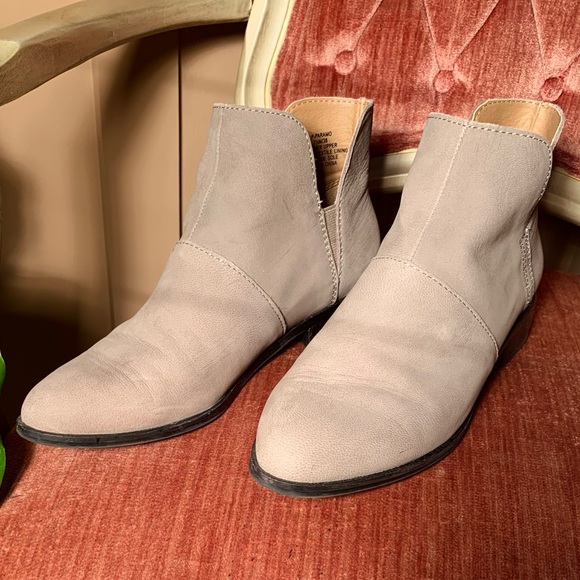 Lucky Brand Paramo Bootie | Size 7.5 - Picture 3 of 7